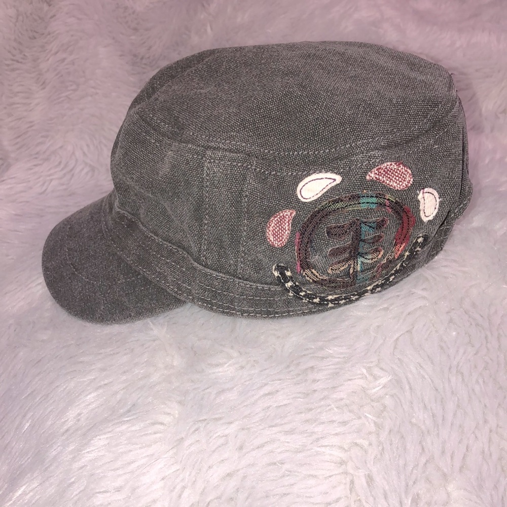 Element Cap